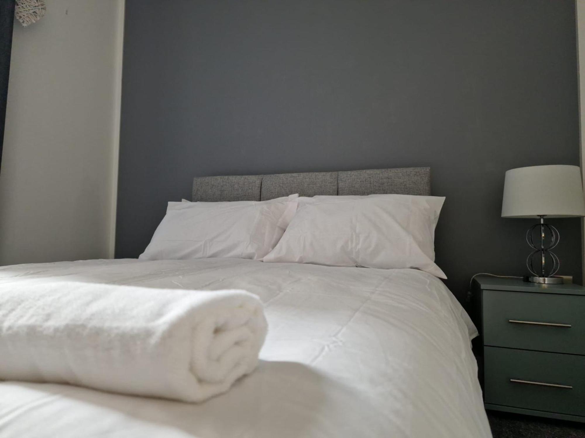 Suffolk House Apartments Hu1 كينغستون أبون هول المظهر الخارجي الصورة